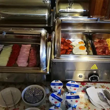 Garni Lav Hotel
