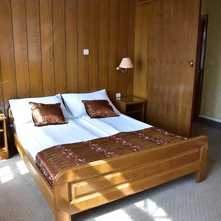 Garni Lav Hotel