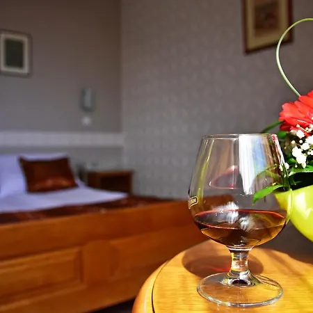Garni Lav Hotel 3*