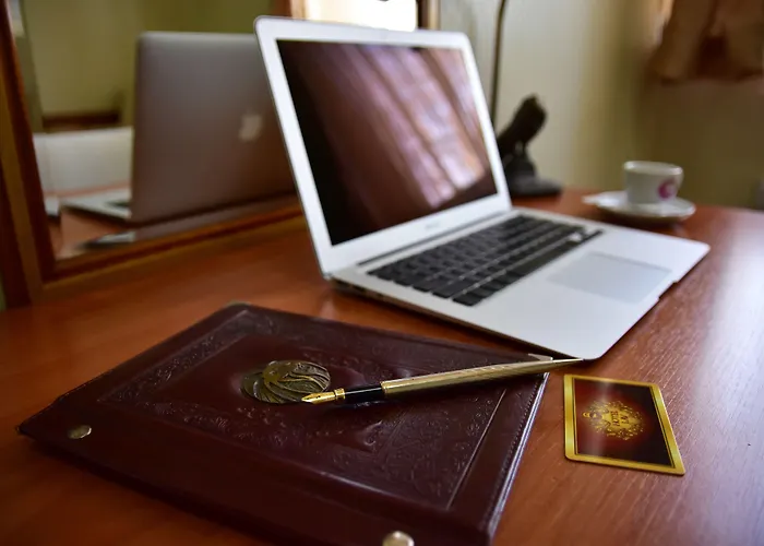 Отель Garni Lav